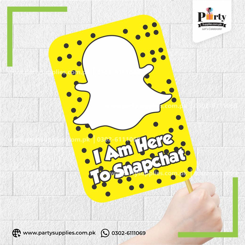 “I Am Here to Snapchat” Printed Party Photo Prop – Wedding Photobooth Accessory